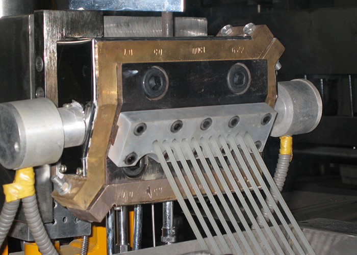 PE電器類日用品類塑料再生造粒機